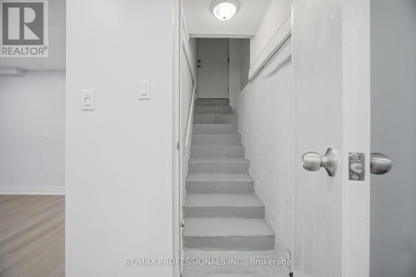 4 Mcfadden Drive, Brampton, Ontario  L6Z 3H4 - Photo 40 - W13802708