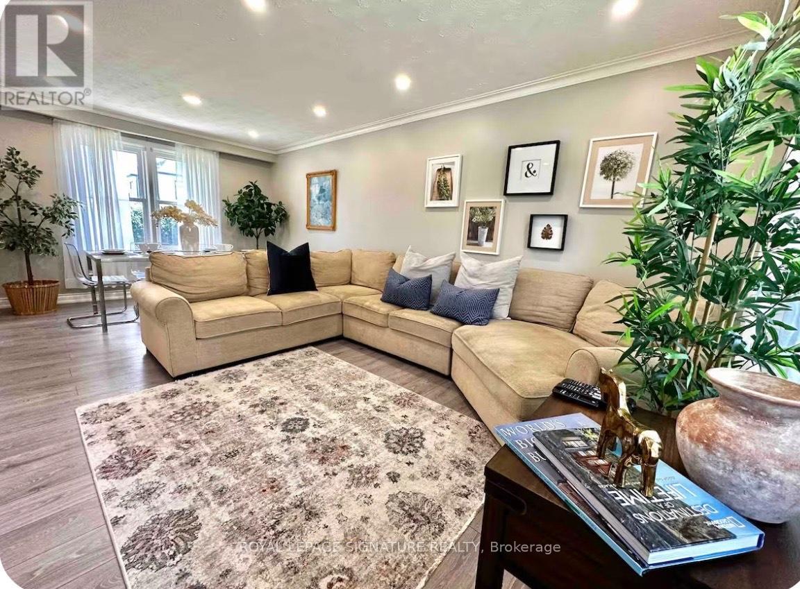 441 Seaton Drive, Oakville, Ontario  L6L 3Y3 - Photo 5 - W13807042