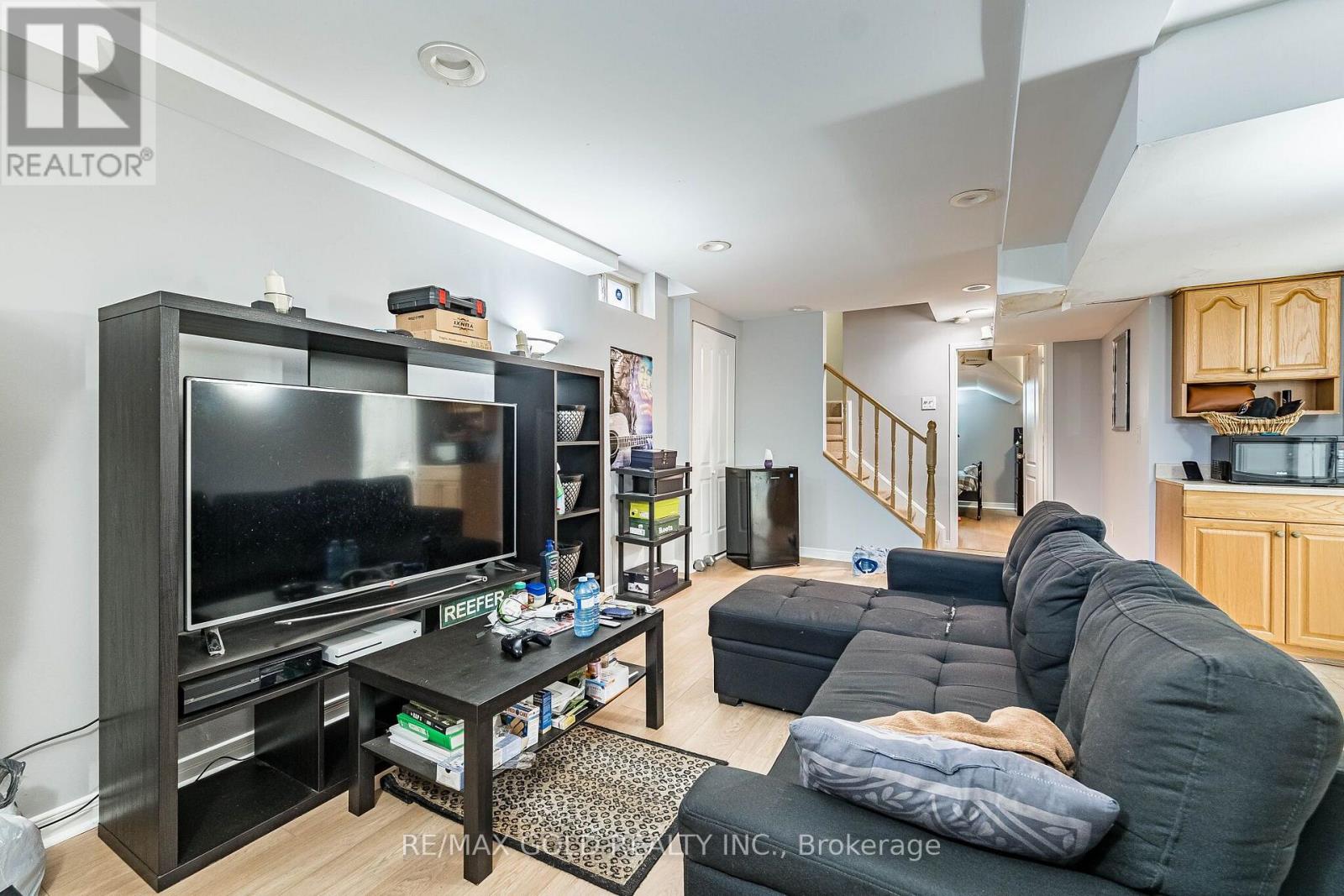 6 Mistdale Crescent, Brampton, Ontario  L7A 1S1 - Photo 25 - W13807044