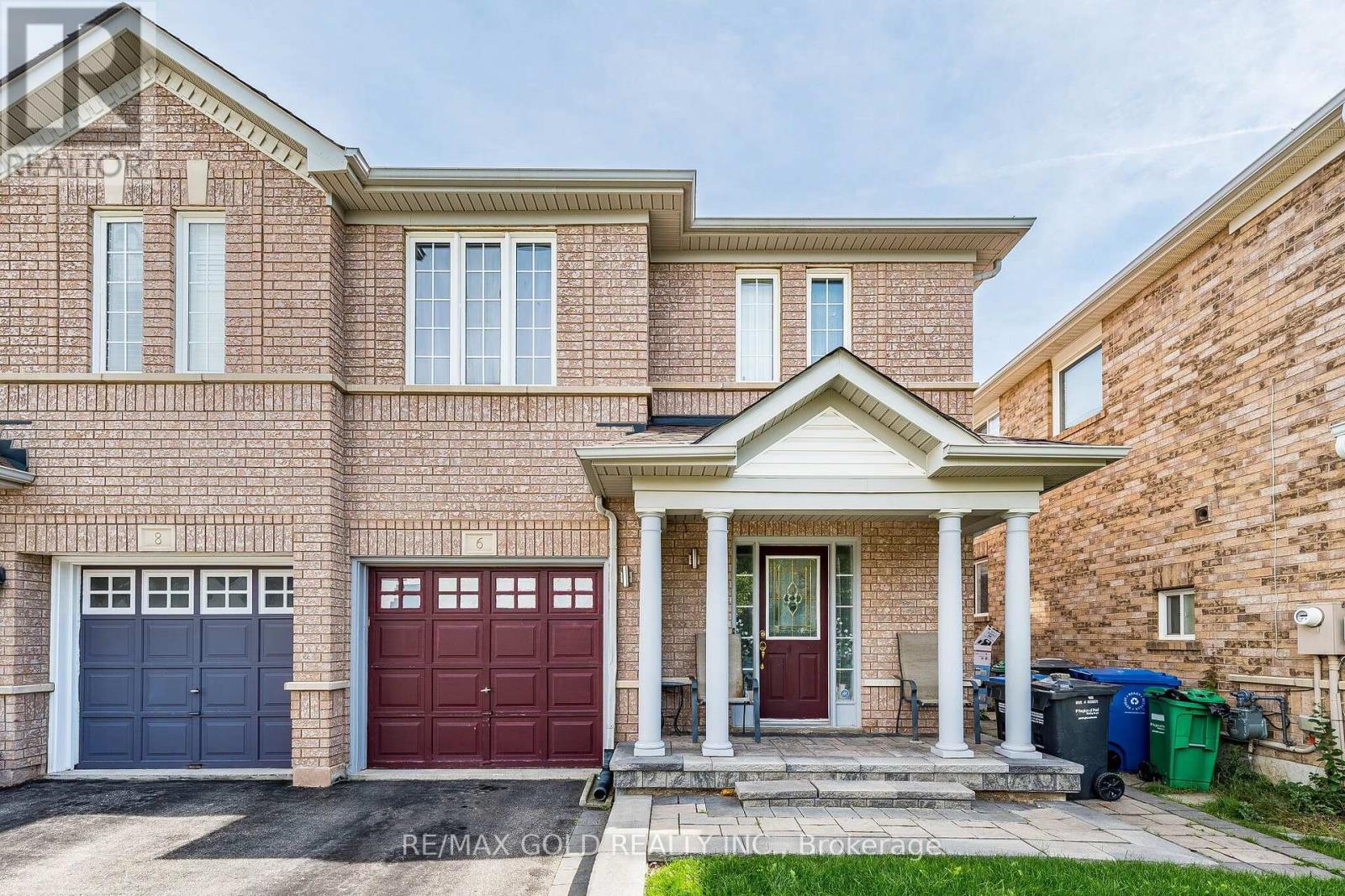 6 Mistdale Crescent, Brampton, Ontario  L7A 1S1 - Photo 3 - W13807044