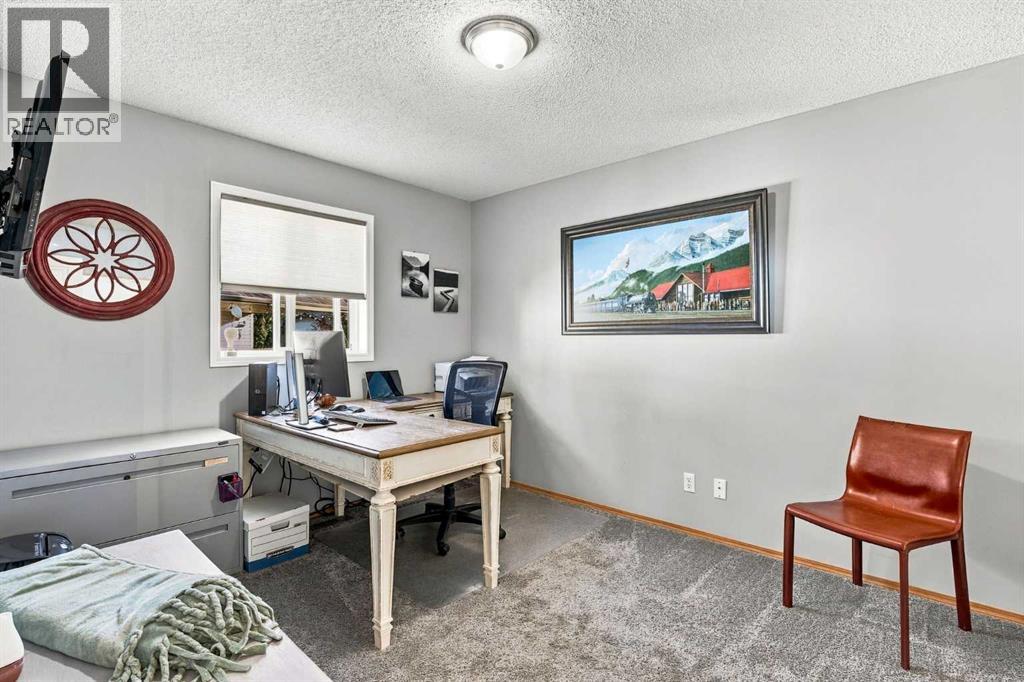 184 Cove Crescent, Chestermere, Alberta  T1X 1J6 - Photo 25 - A2346062