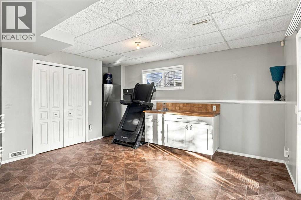 184 Cove Crescent, Chestermere, Alberta  T1X 1J6 - Photo 39 - A2346062