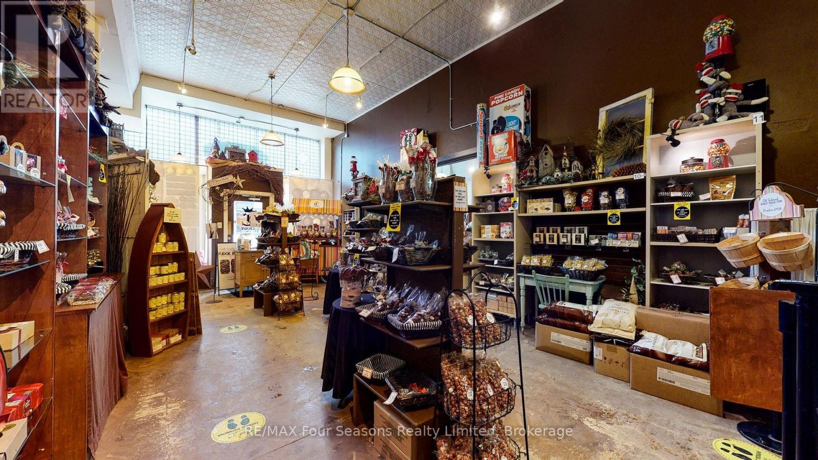 60, 62, 64 Hurontario Street, Collingwood, Ontario  L9Y 2L6 - Photo 14 - S13799184