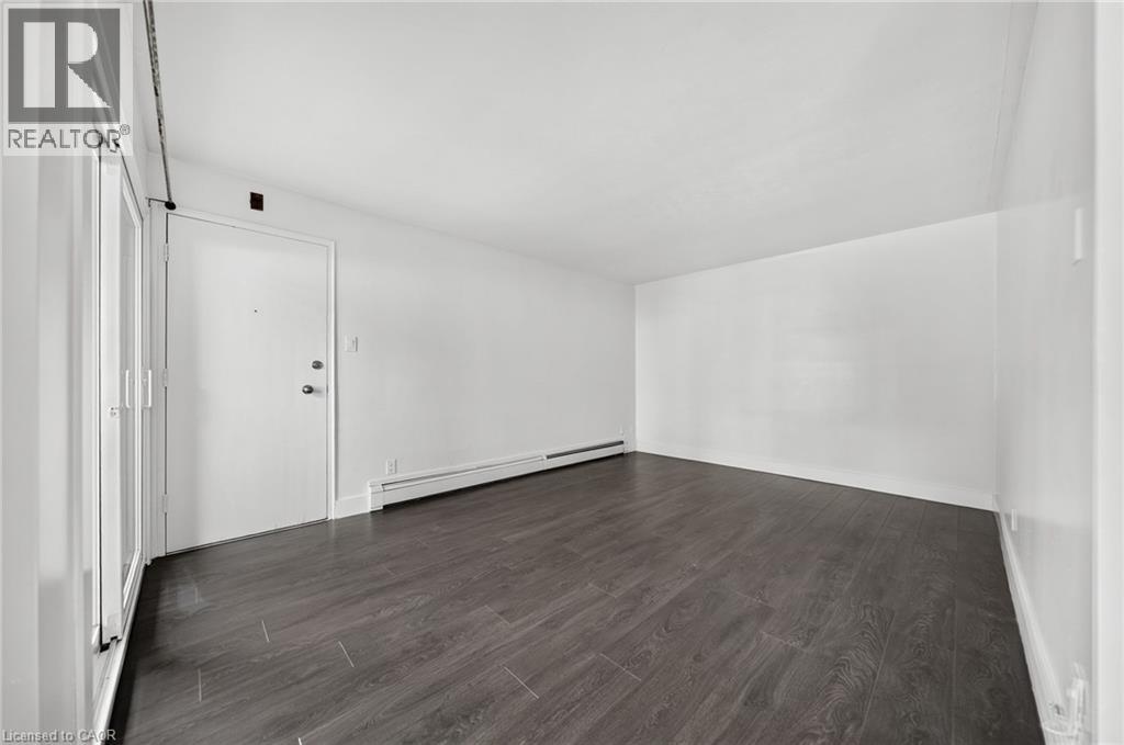 157 Ahrens Street W Unit# 4, Kitchener, Ontario  N2H 4C8 - Photo 10 - 40854872