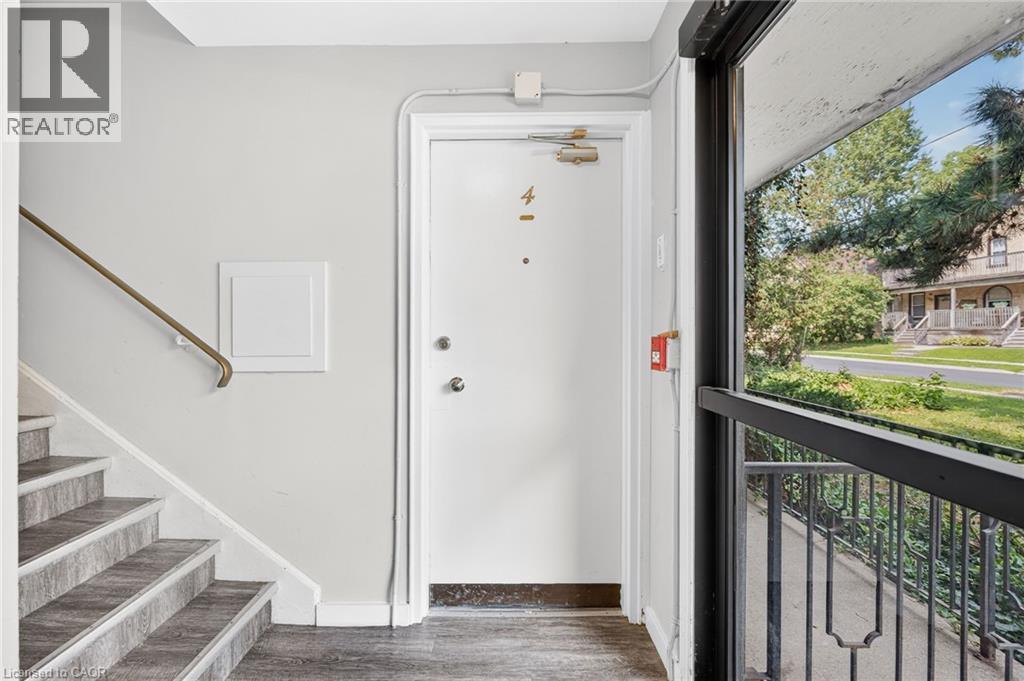 157 Ahrens Street W Unit# 4, Kitchener, Ontario  N2H 4C8 - Photo 6 - 40854872