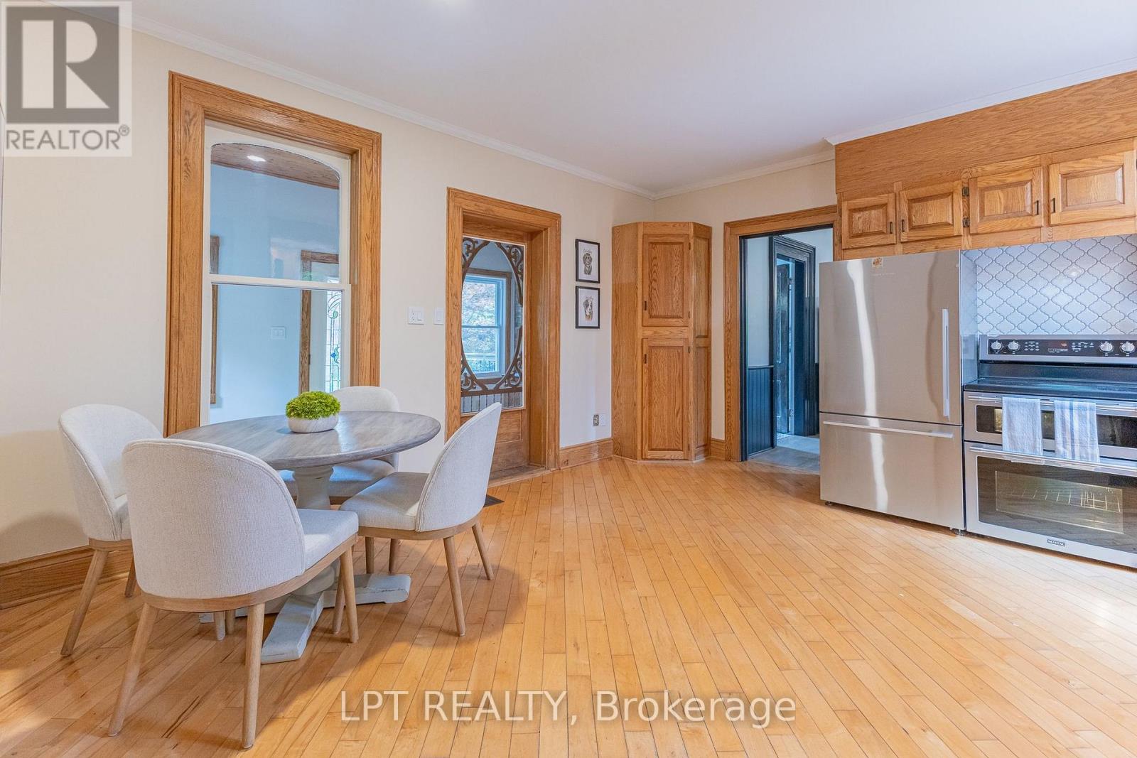 283 Hastings Street, North Middlesex, Ontario  N0M 2K0 - Photo 8 - X13807082