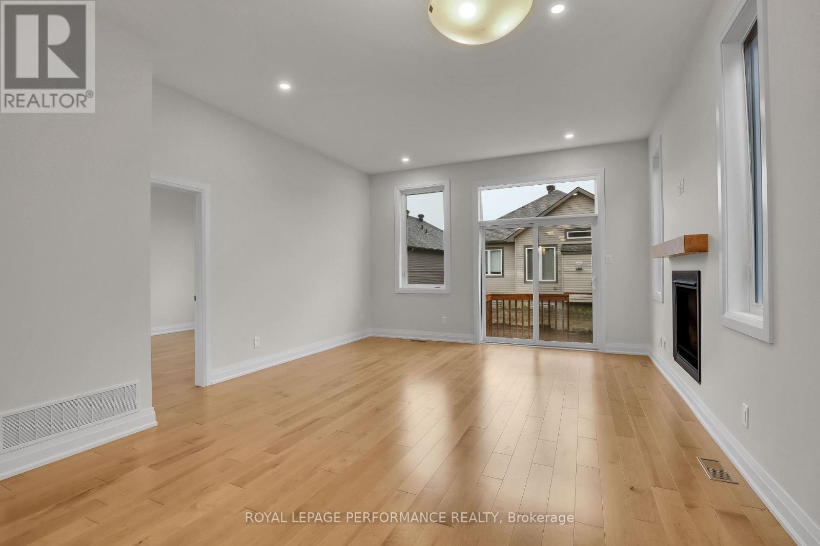 243 Hannam Bud Way, Ottawa, Ontario  K4M 0Z3 - Photo 9 - X13781818