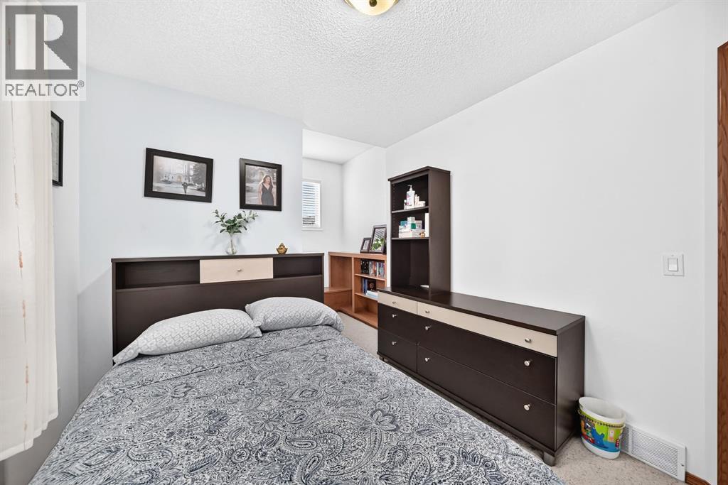 159 Erin Grove SE, Calgary, Alberta  T2B 3L2 - Photo 29 - A2346694