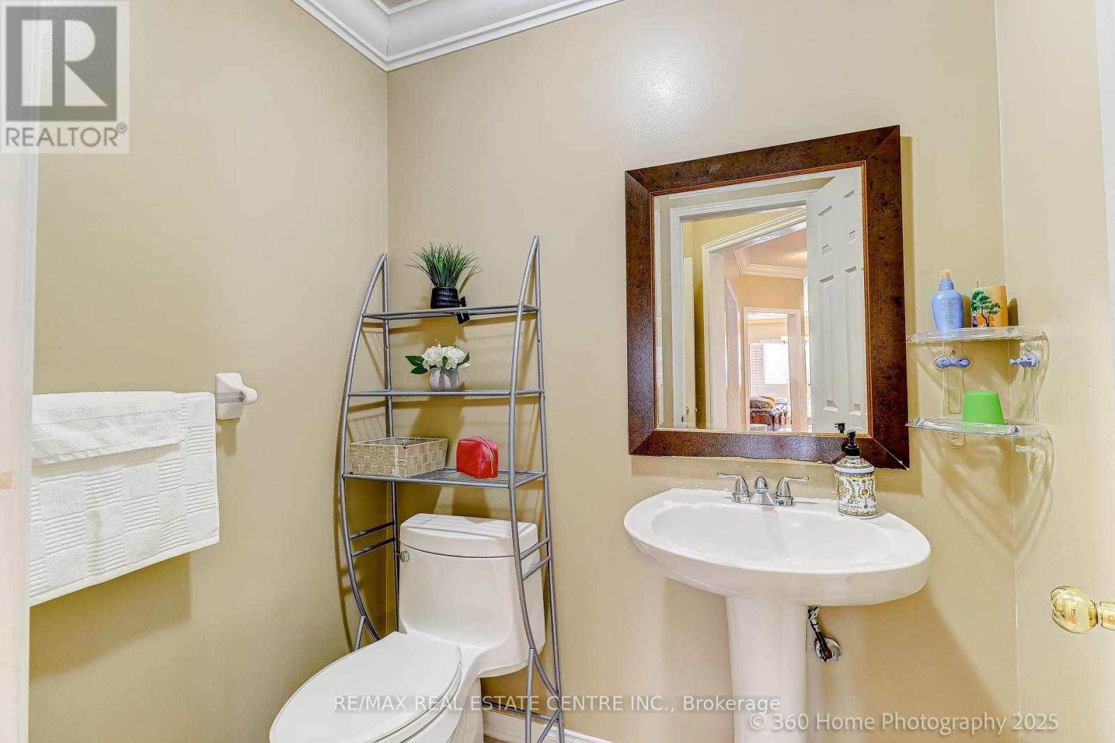 806 White Clover Way, Mississauga, Ontario  L5V 3C5 - Photo 10 - W13807076