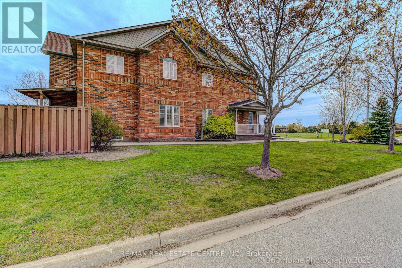 806 White Clover Way, Mississauga, Ontario  L5V 3C5 - Photo 32 - W13807076