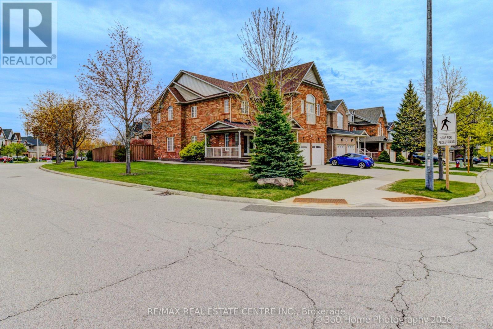 806 White Clover Way, Mississauga, Ontario  L5V 3C5 - Photo 40 - W13807076