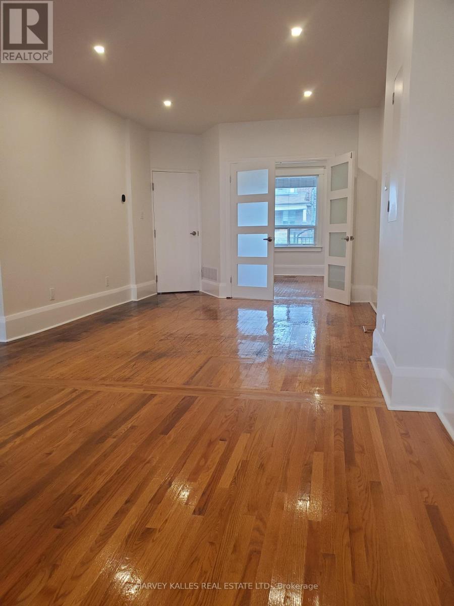Main - 1300 Lansdowne Avenue, Toronto, Ontario  M6K 2V9 - Photo 16 - W13807080