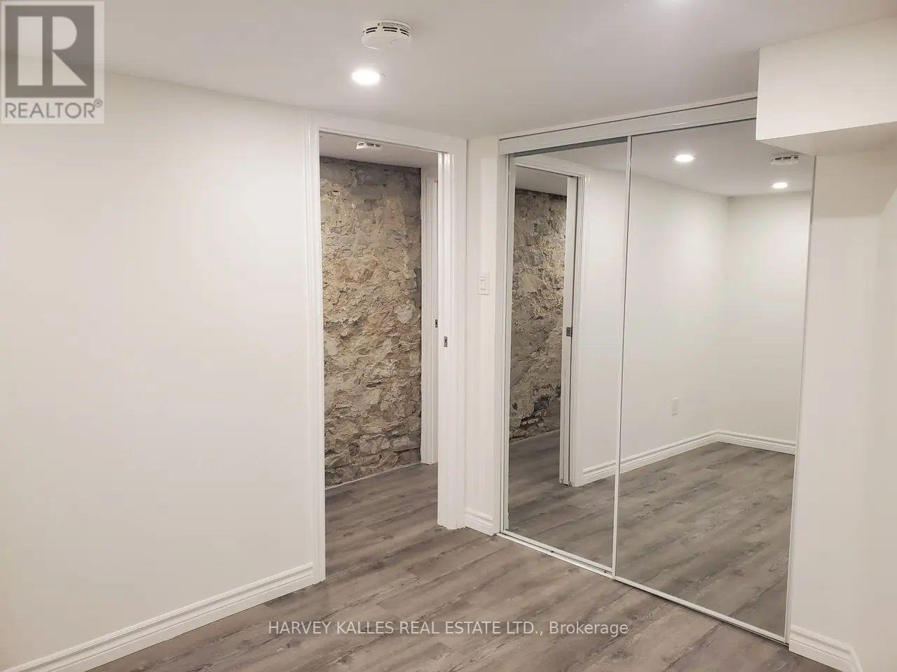 Main - 1300 Lansdowne Avenue, Toronto, Ontario  M6K 2V9 - Photo 29 - W13807080