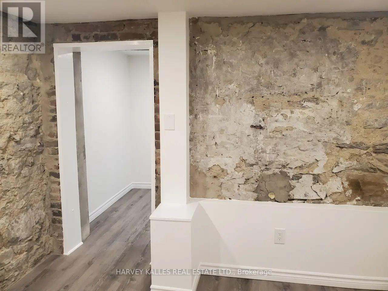 Main - 1300 Lansdowne Avenue, Toronto, Ontario  M6K 2V9 - Photo 31 - W13807080