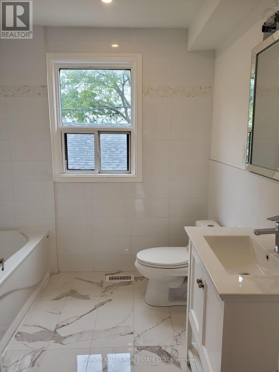 Main - 1300 Lansdowne Avenue, Toronto, Ontario  M6K 2V9 - Photo 39 - W13807080