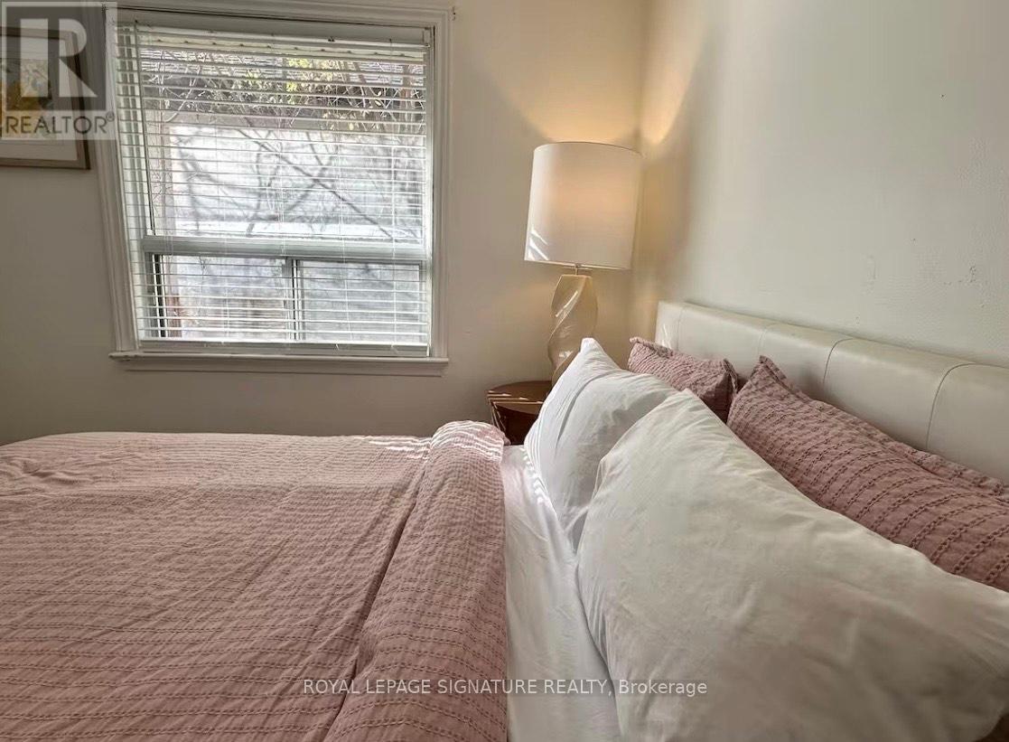 1353 Sheldon Avenue, Oakville, Ontario  L6L 2P9 - Photo 11 - W13807092