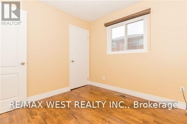 Upper - 82 Marchbank Crescent, Brampton, Ontario  L6S 3B1 - Photo 11 - W13807136