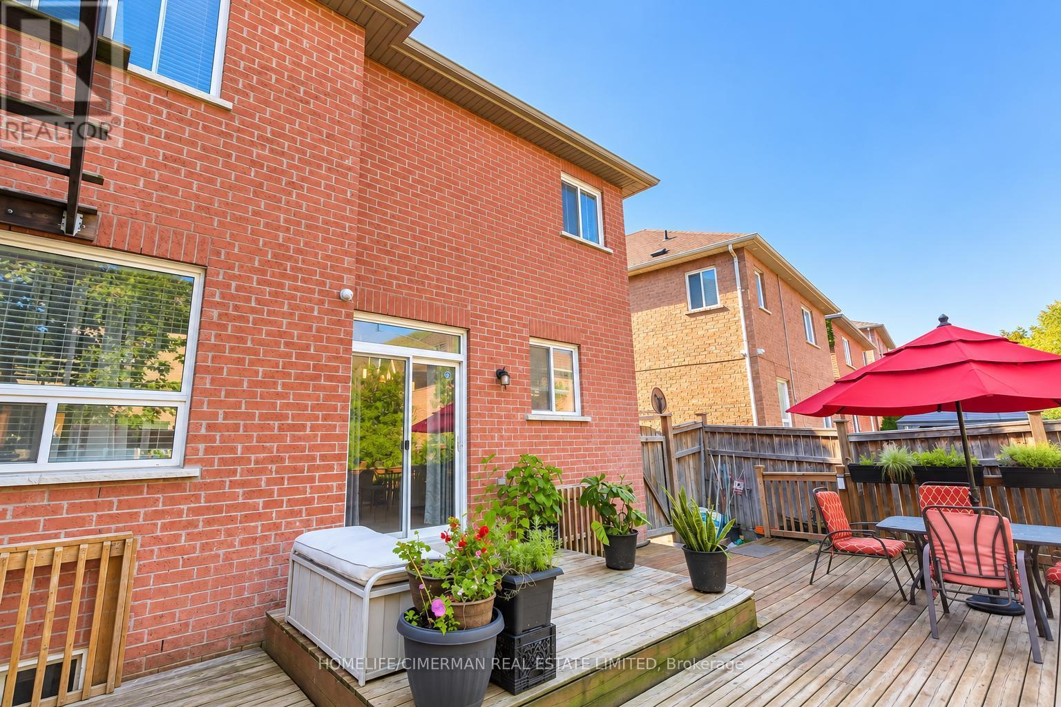 7 Okanagan Drive E, Brampton, Ontario  L6R 2X1 - Photo 25 - W13807150