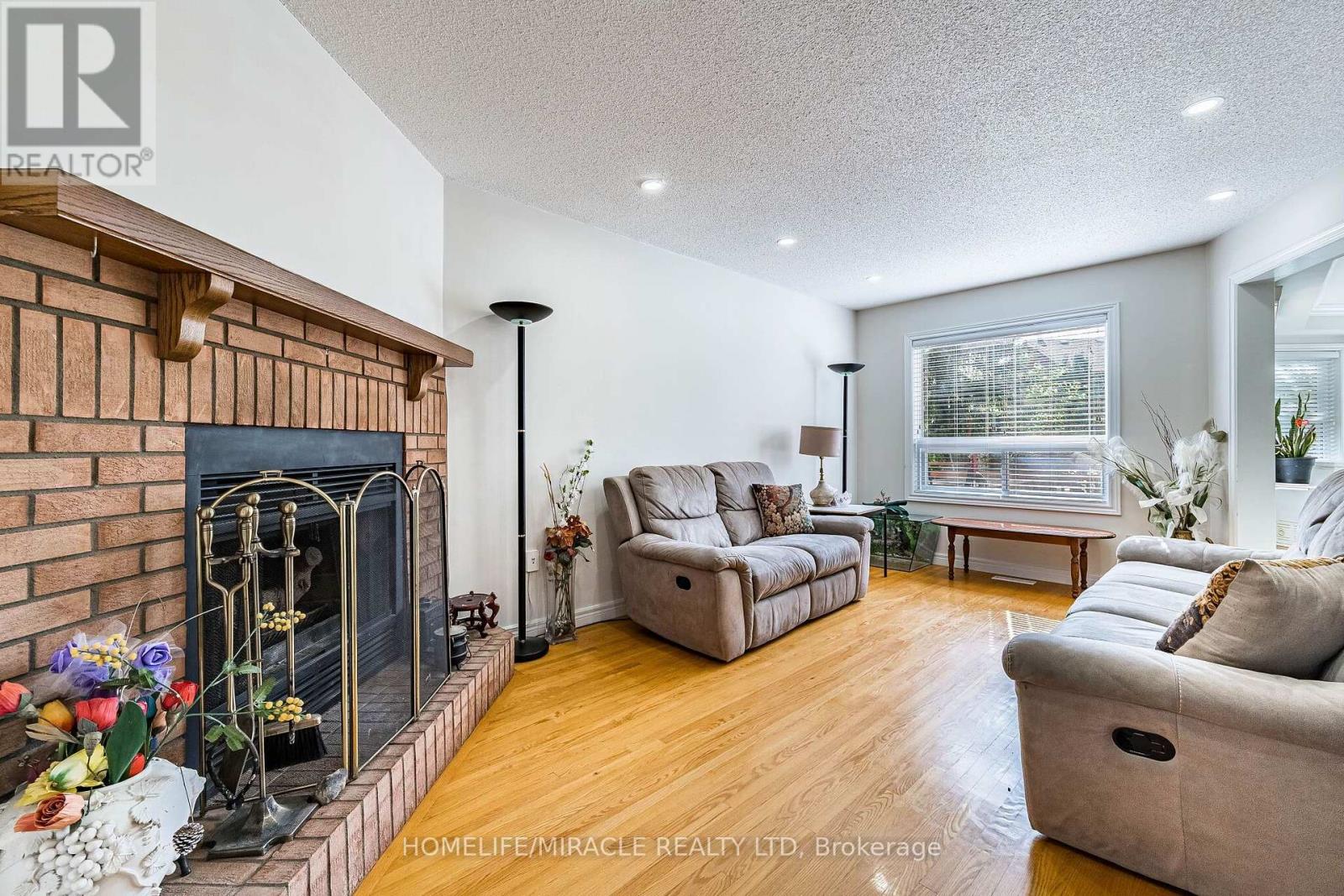 42 Porteous Circle, Brampton, Ontario  L6S 5C3 - Photo 15 - W13793888