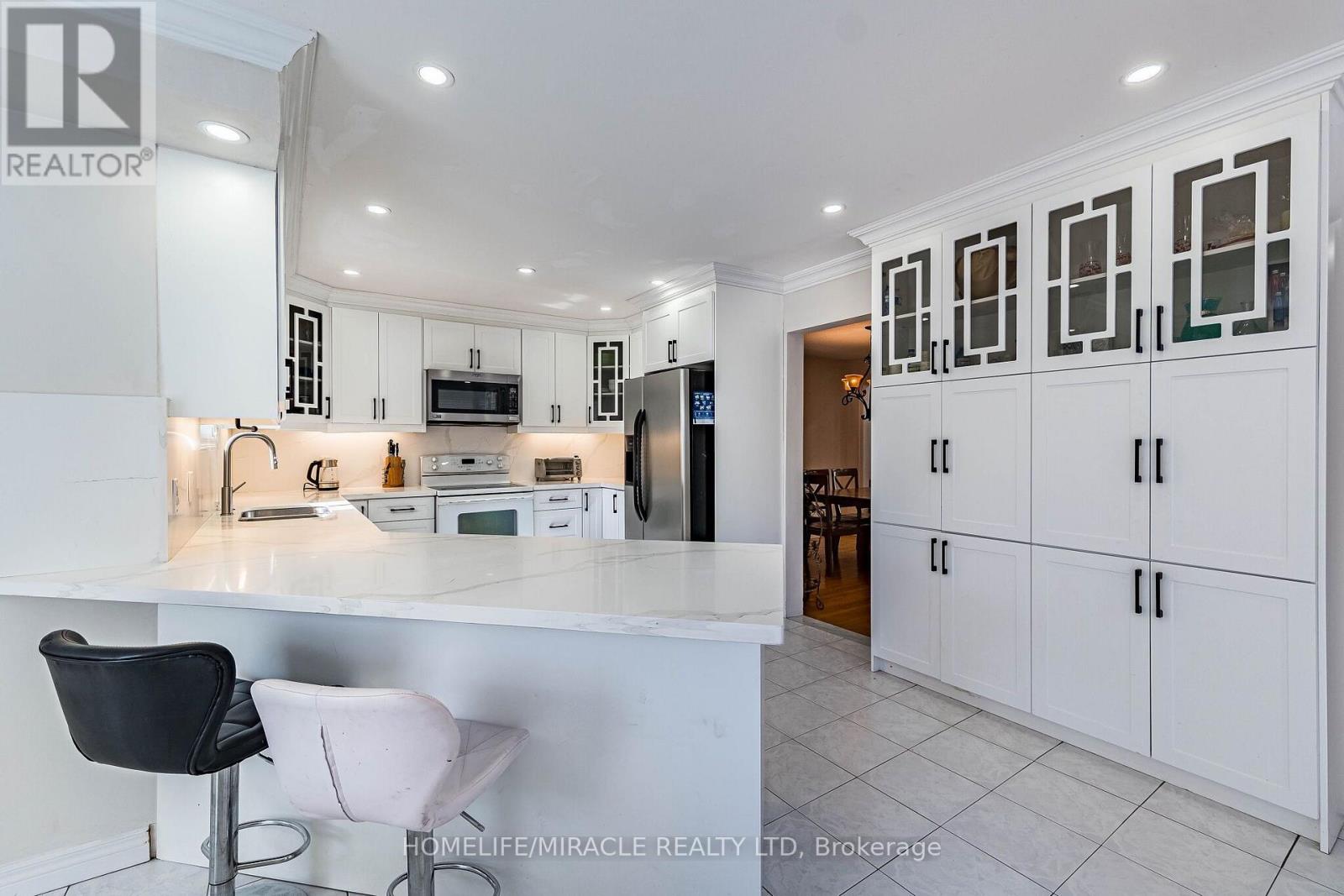 42 Porteous Circle, Brampton, Ontario  L6S 5C3 - Photo 20 - W13793888