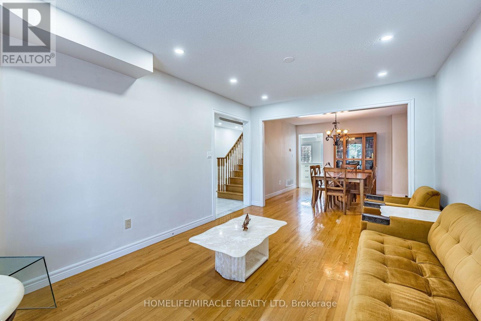 42 Porteous Circle, Brampton, Ontario  L6S 5C3 - Photo 12 - W13793888