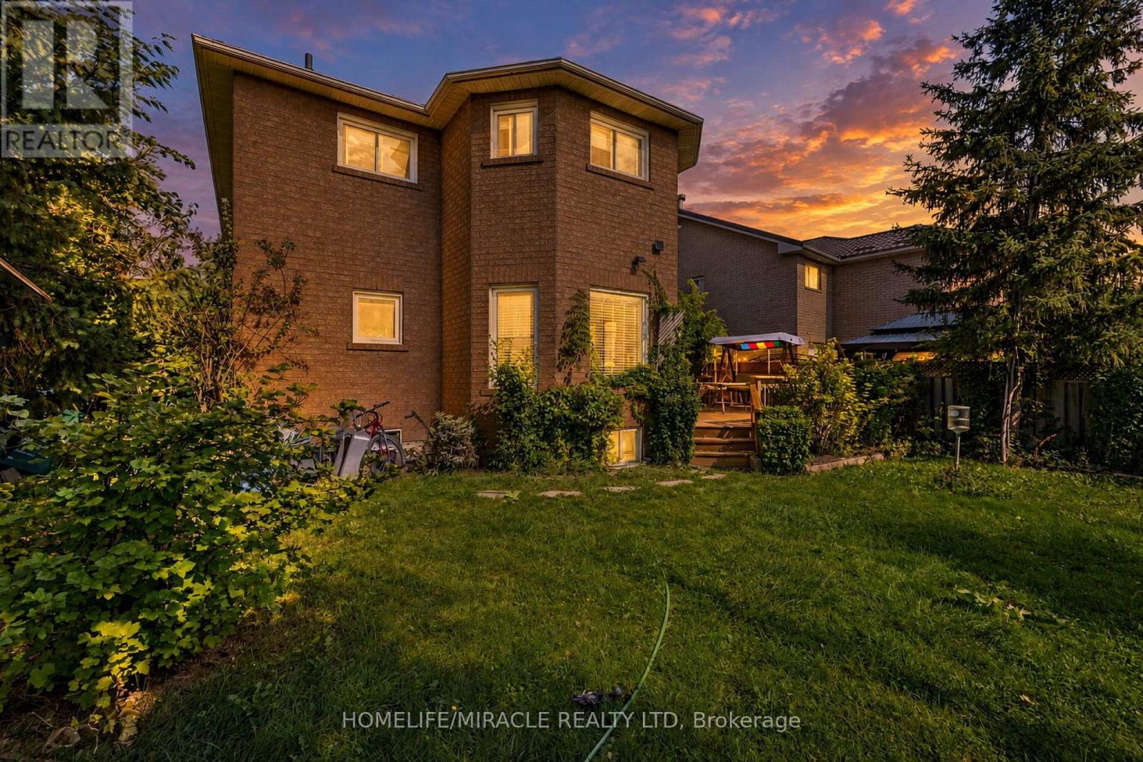 42 Porteous Circle, Brampton, Ontario  L6S 5C3 - Photo 41 - W13793888