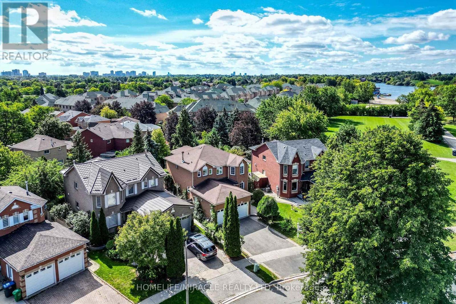 42 Porteous Circle, Brampton, Ontario  L6S 5C3 - Photo 43 - W13793888
