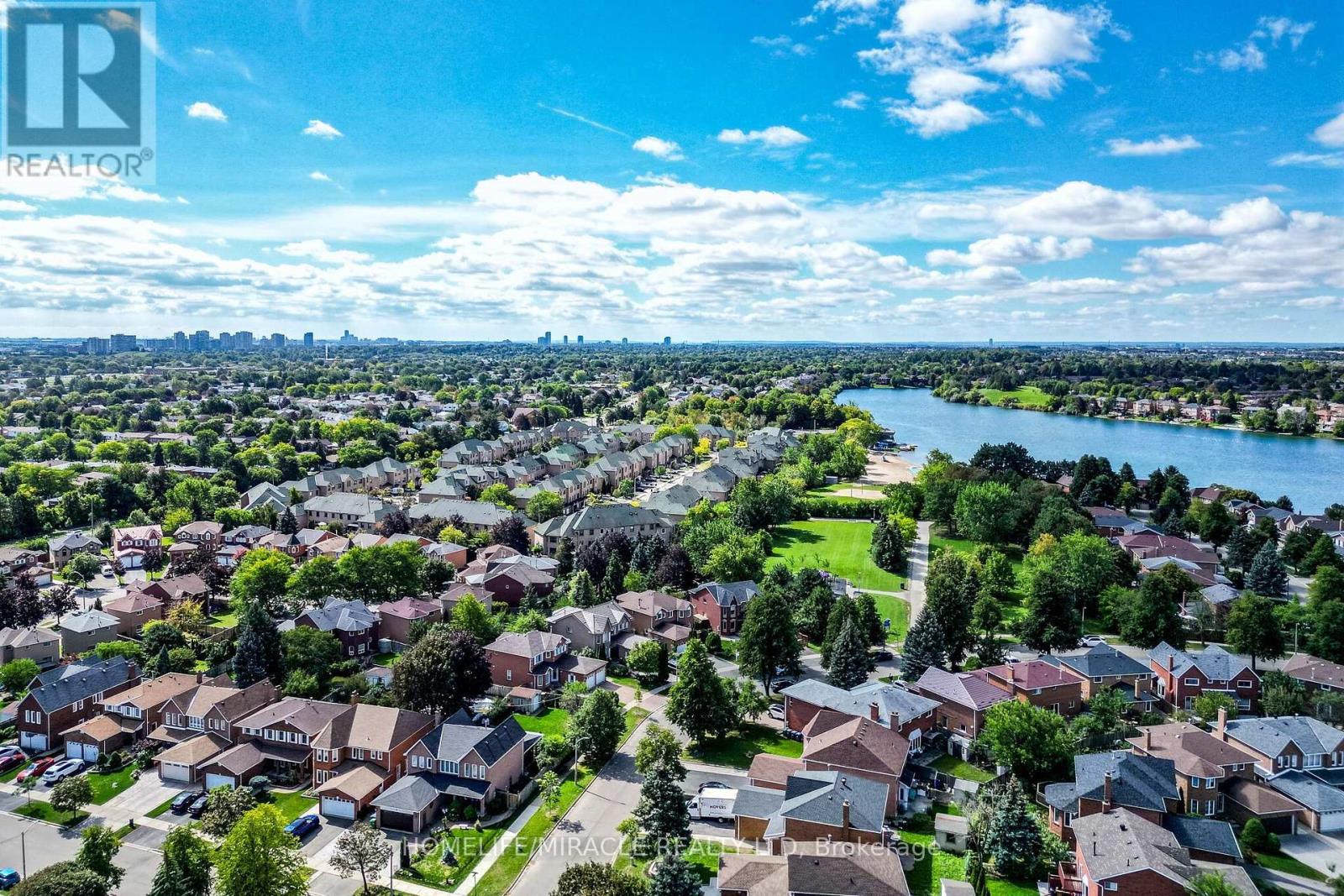 42 Porteous Circle, Brampton, Ontario  L6S 5C3 - Photo 45 - W13793888