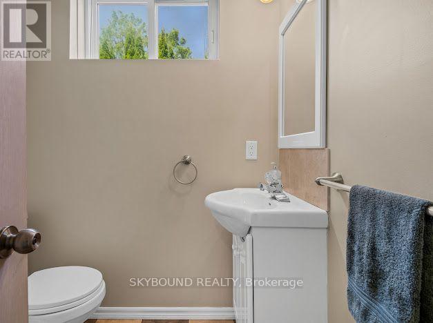 29 Blue Lace Crescent, Kitchener, Ontario  N2E 3W8 - Photo 24 - X13807154