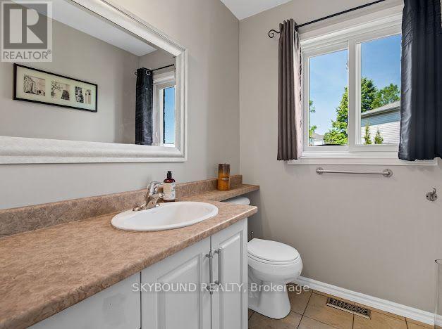 29 Blue Lace Crescent, Kitchener, Ontario  N2E 3W8 - Photo 40 - X13807154