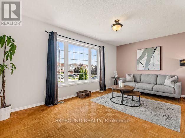 29 Blue Lace Crescent, Kitchener, Ontario  N2E 3W8 - Photo 6 - X13807154