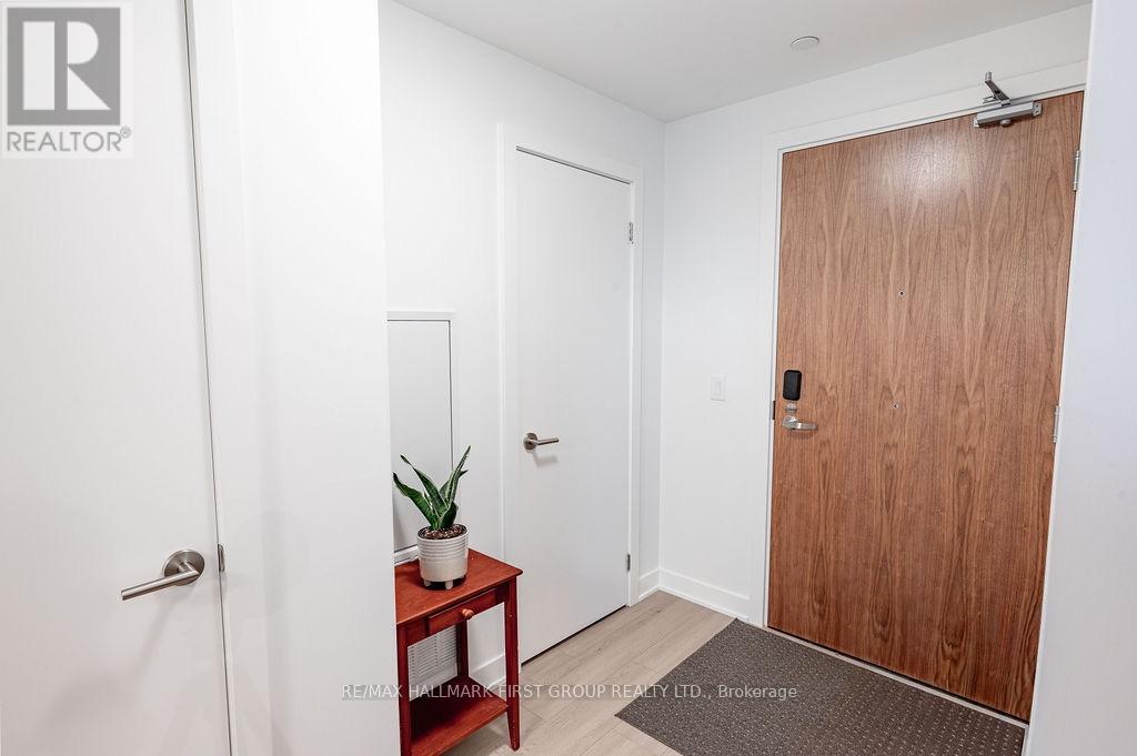 610 - 25 Wellington Street, Kitchener, Ontario  N2G 0G5 - Photo 4 - X13807158
