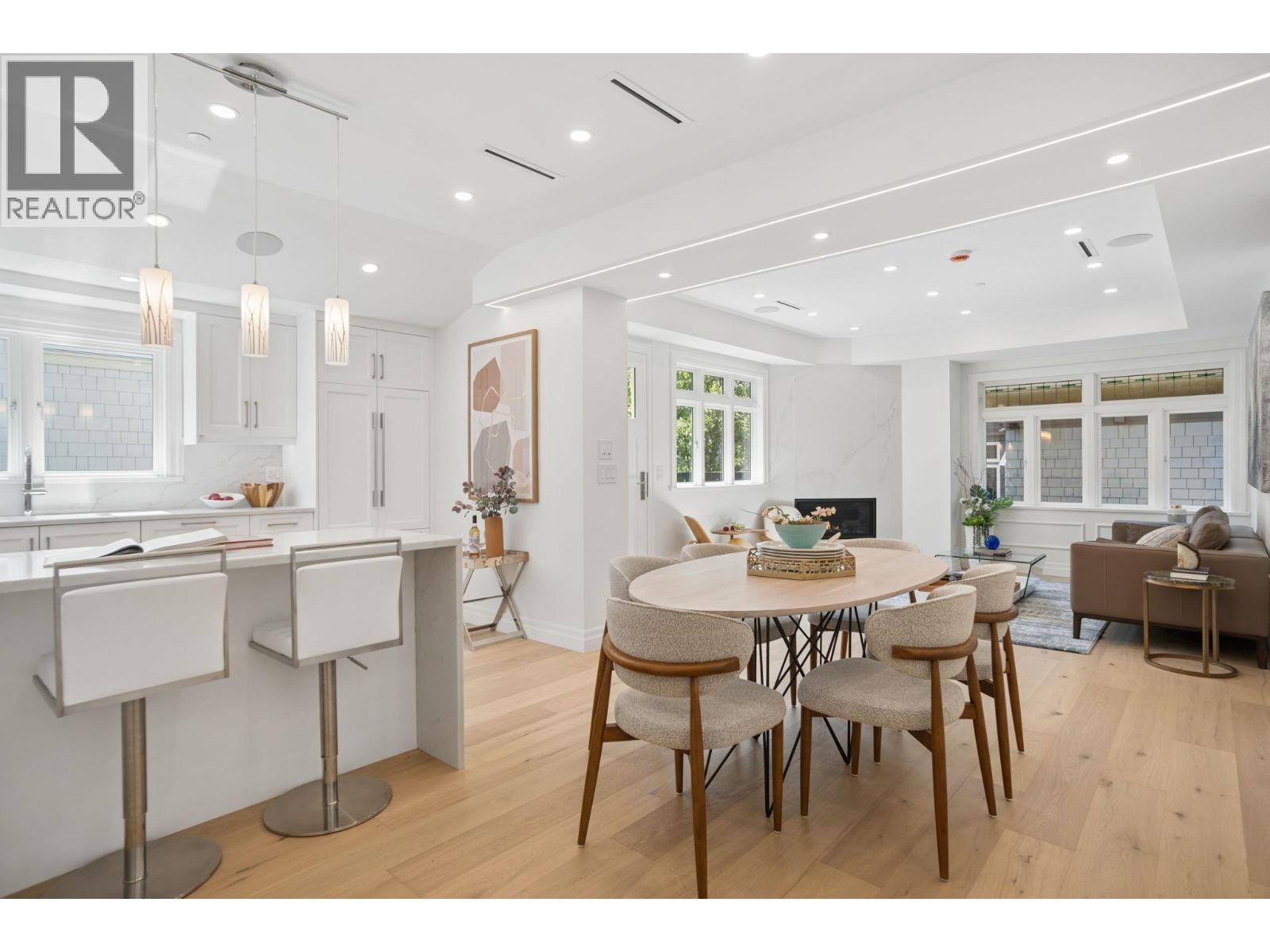 2012 W 15th Avenue, Vancouver, British Columbia  V6J 2L5 - Photo 11 - R3160586