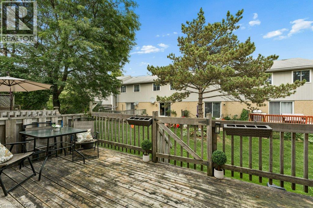 255 Northlake Drive Unit# 4, Waterloo, Ontario  N2V 1Z2 - Photo 29 - 40863677