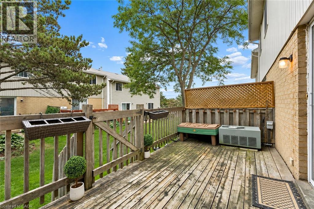255 Northlake Drive Unit# 4, Waterloo, Ontario  N2V 1Z2 - Photo 30 - 40863677