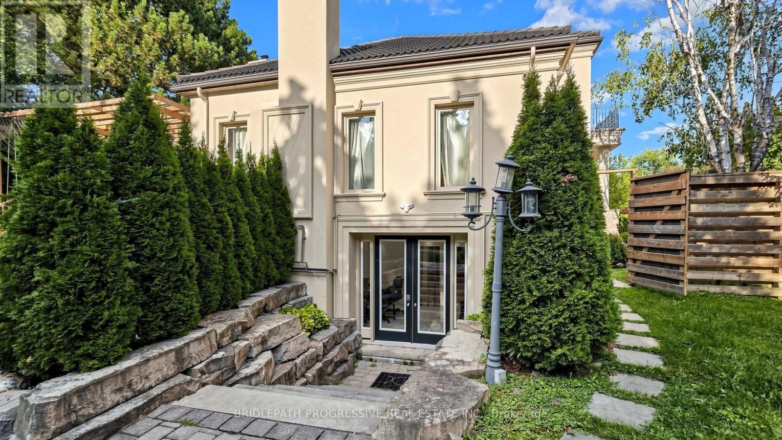 2 Thornlea Court, Markham, Ontario  L3T 2R2 - Photo 41 - N13806856