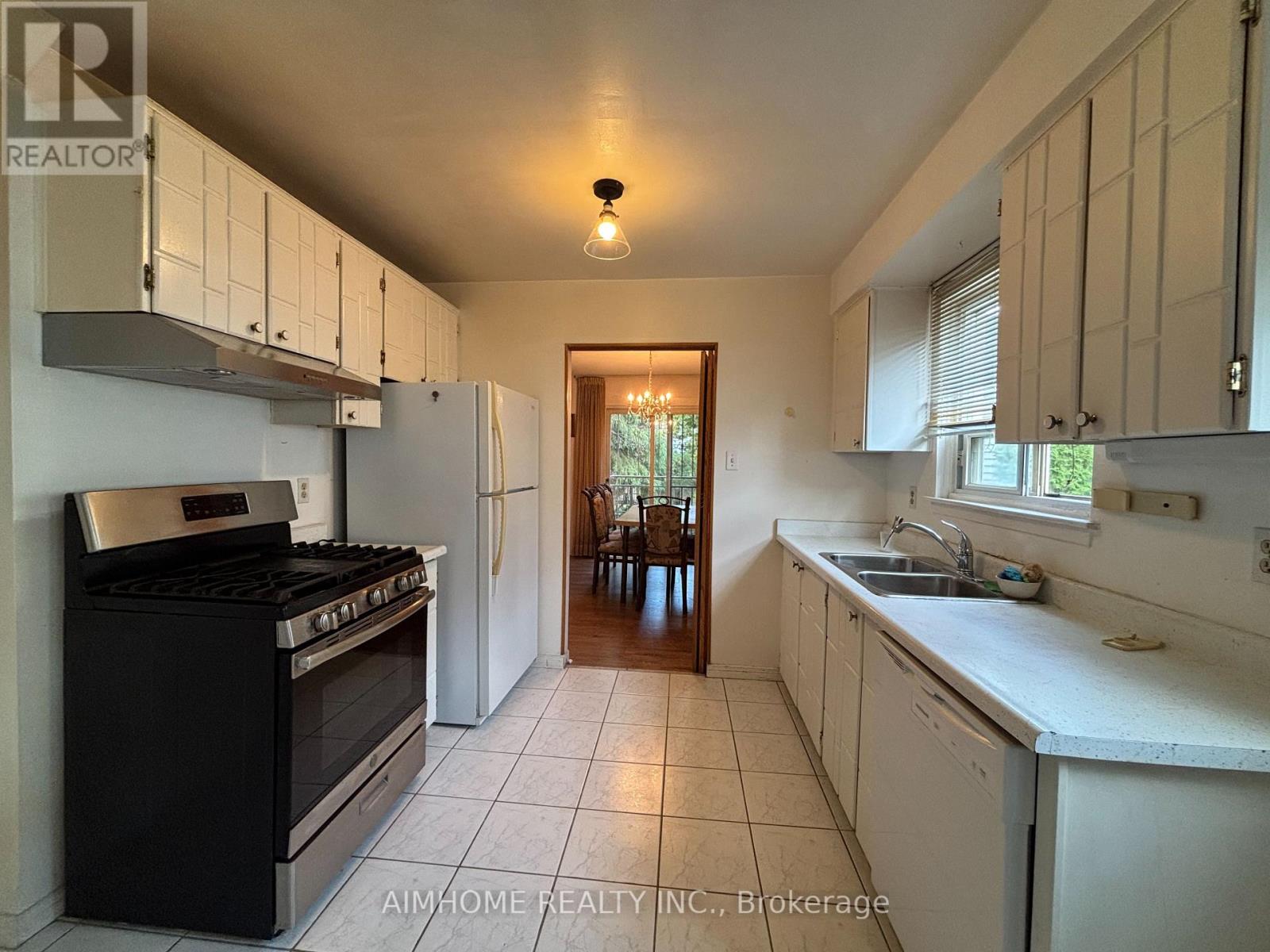 29 Snowshoe Crescent, Markham, Ontario  L3T 4M7 - Photo 9 - N13697468