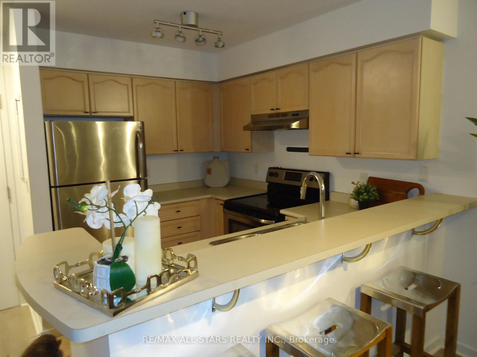 621 - 250 Manitoba Street, Toronto, Ontario  M8Y 4G8 - Photo 8 - W13805718
