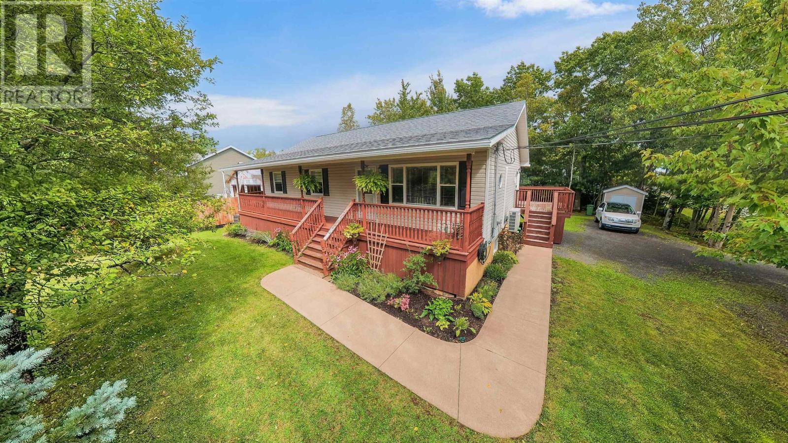 39 Westview Drive photo 1