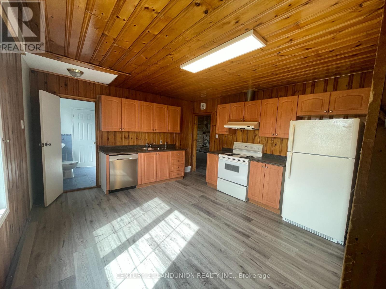 Residence Primary Unit/b - 20215 Woodbine Avenue, East Gwillimbury, Ontario  L0G 1R0 - Photo 14 - N13807208
