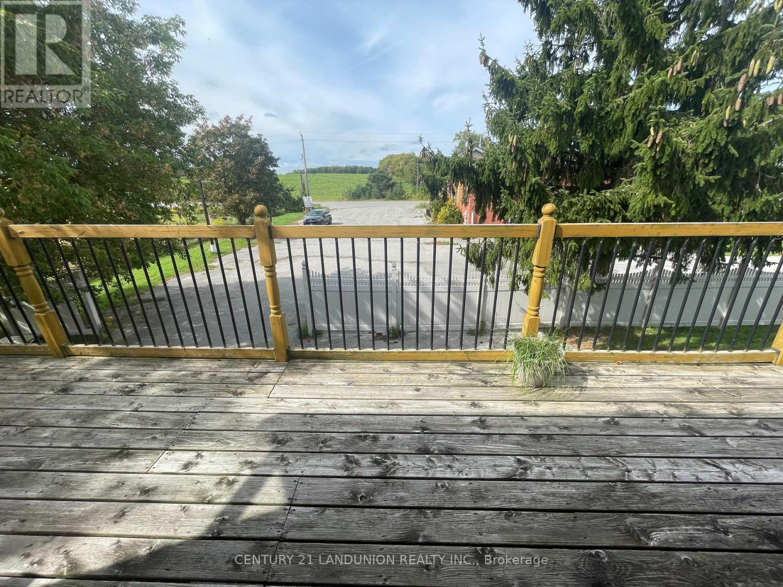 Residence Primary Unit/b - 20215 Woodbine Avenue, East Gwillimbury, Ontario  L0G 1R0 - Photo 19 - N13807208