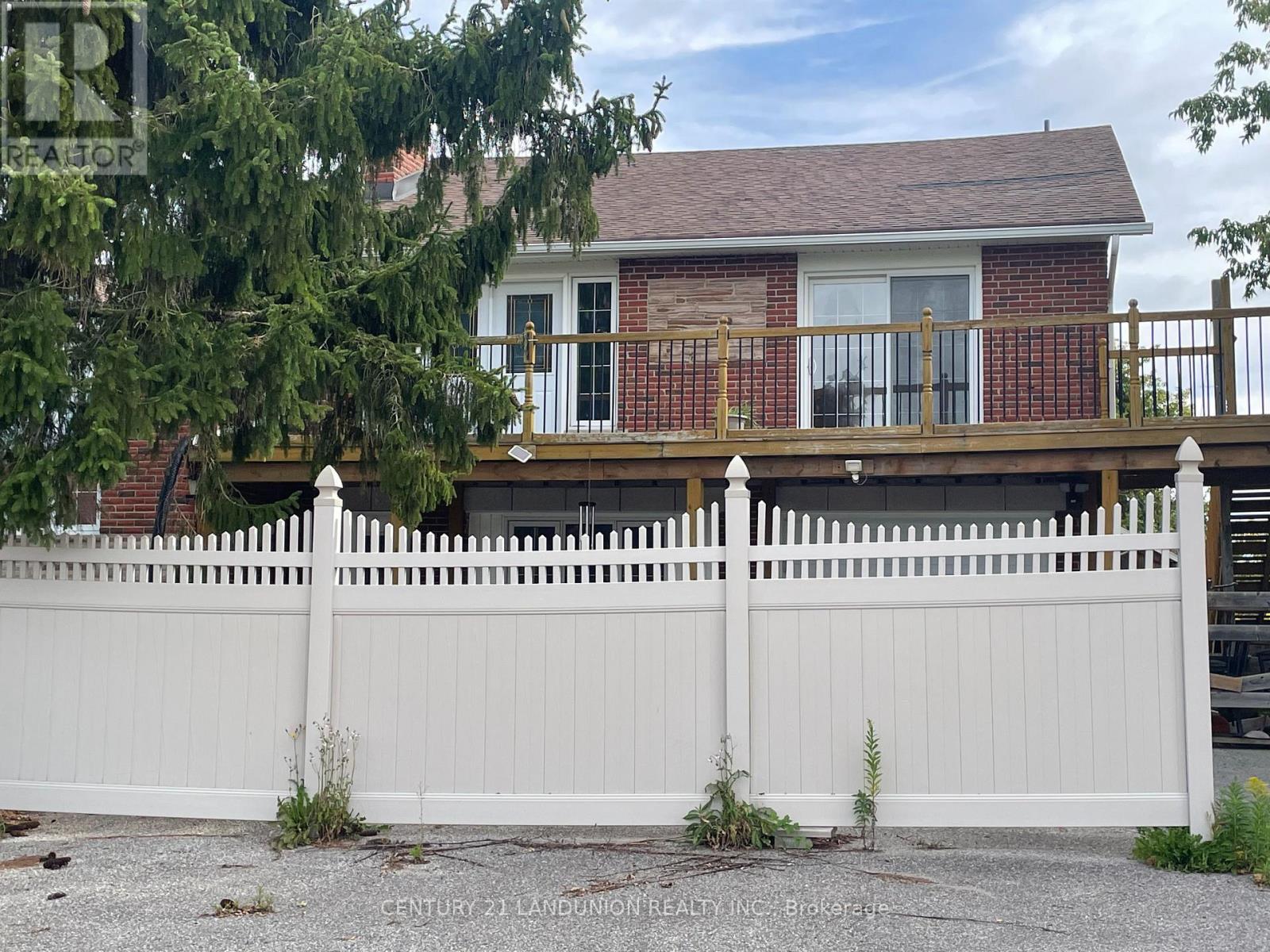 Residence Primary Unit/b - 20215 Woodbine Avenue, East Gwillimbury, Ontario  L0G 1R0 - Photo 2 - N13807208