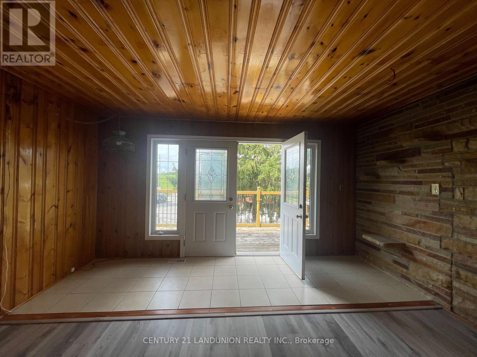 Residence Primary Unit/b - 20215 Woodbine Avenue, East Gwillimbury, Ontario  L0G 1R0 - Photo 23 - N13807208