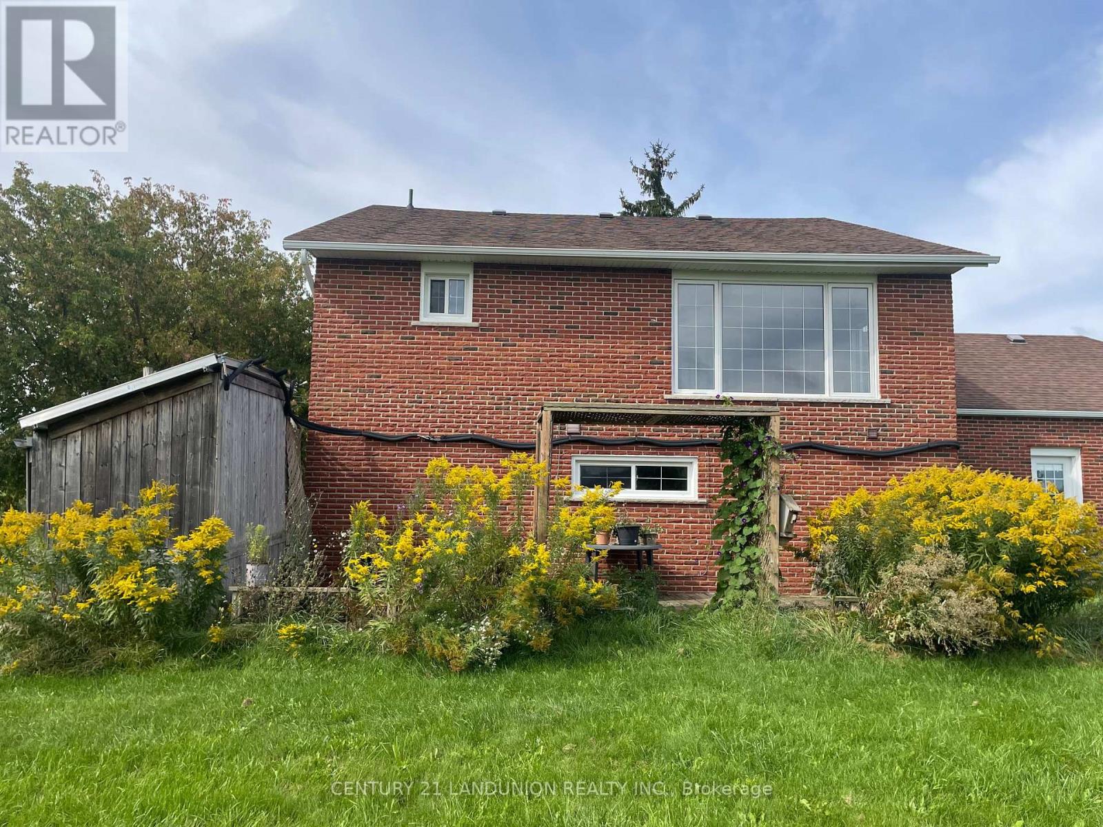 Residence Primary Unit/b - 20215 Woodbine Avenue, East Gwillimbury, Ontario  L0G 1R0 - Photo 4 - N13807208