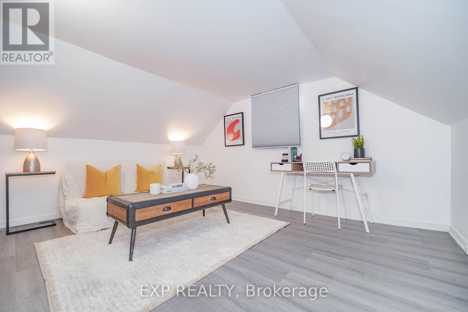 Upper - 47 Greendale Avenue, Toronto, Ontario  M6N 4P4 - Photo 15 - W13807188