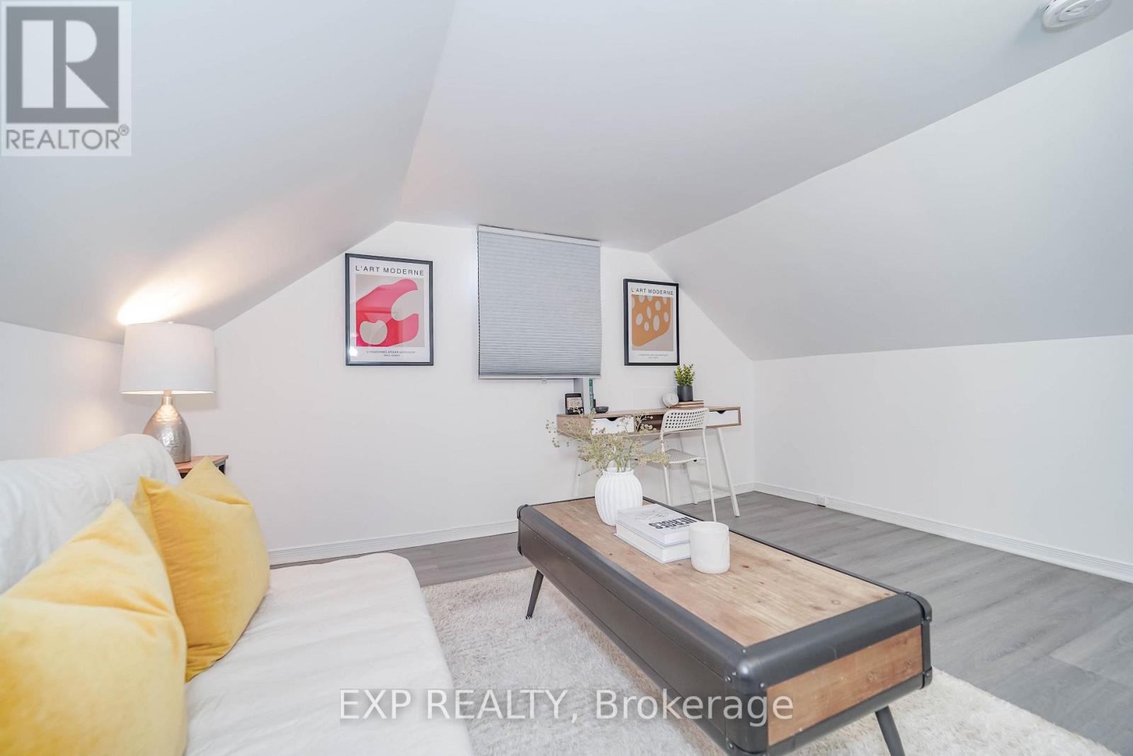 Upper - 47 Greendale Avenue, Toronto, Ontario  M6N 4P4 - Photo 17 - W13807188