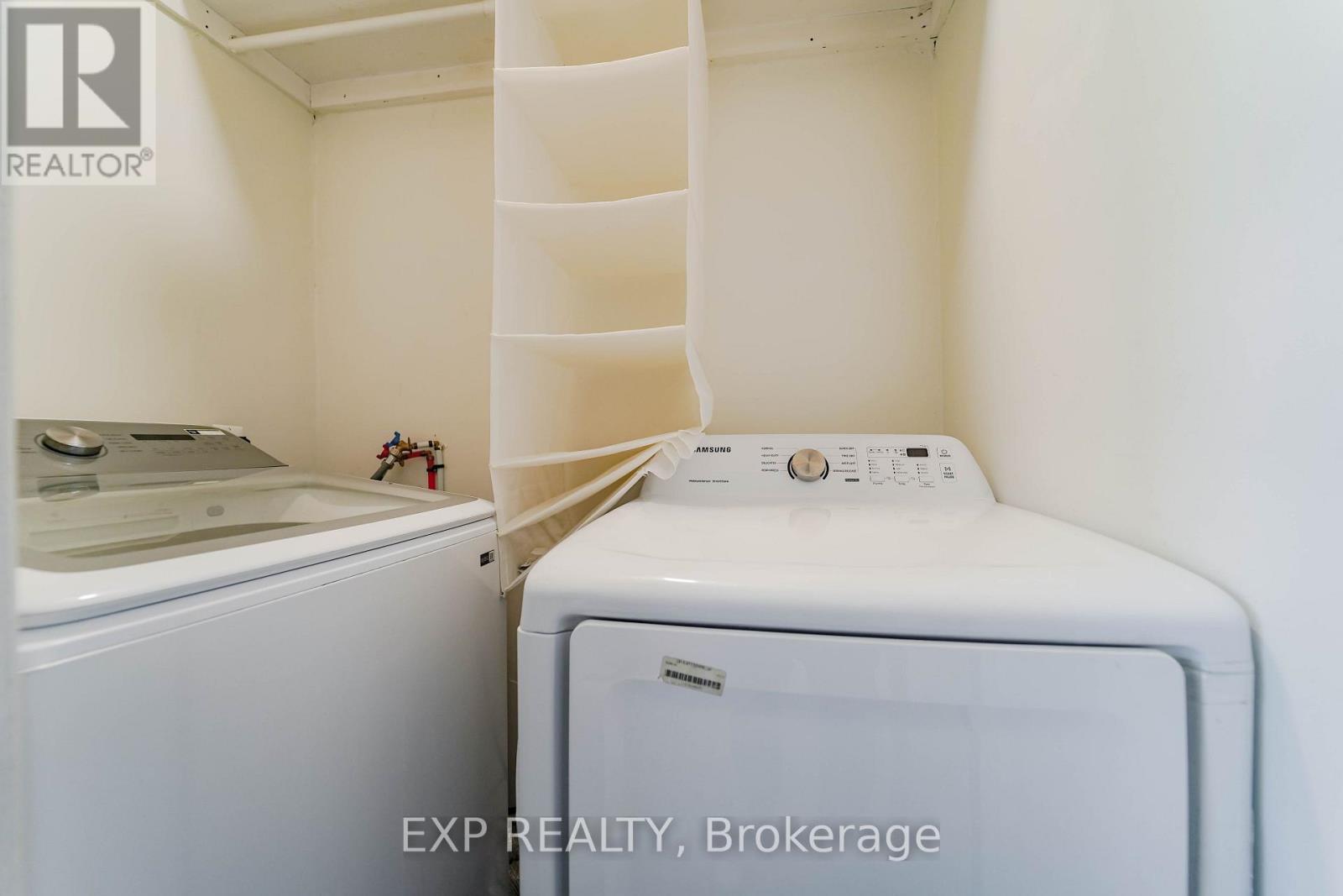 Upper - 47 Greendale Avenue, Toronto, Ontario  M6N 4P4 - Photo 22 - W13807188