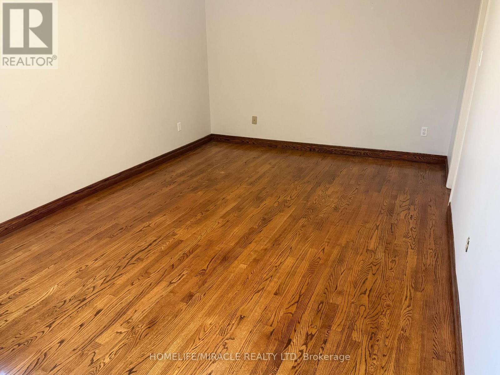 Main - 5889 River Grove Avenue, Mississauga, Ontario  L5M 4W2 - Photo 15 - W13807206