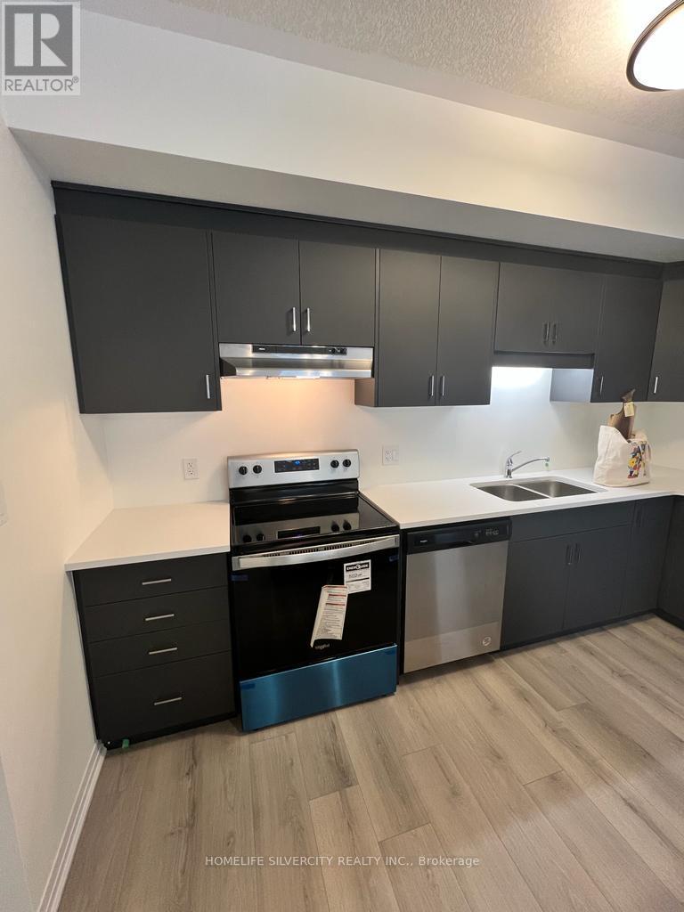 25 Isherwood Avenue, Cambridge, Ontario  N1R 0E2 - Photo 4 - X13807212