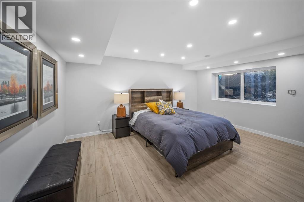 258 Grizzly Crescent, Canmore, Alberta  T1W 1B5 - Photo 35 - A2346512